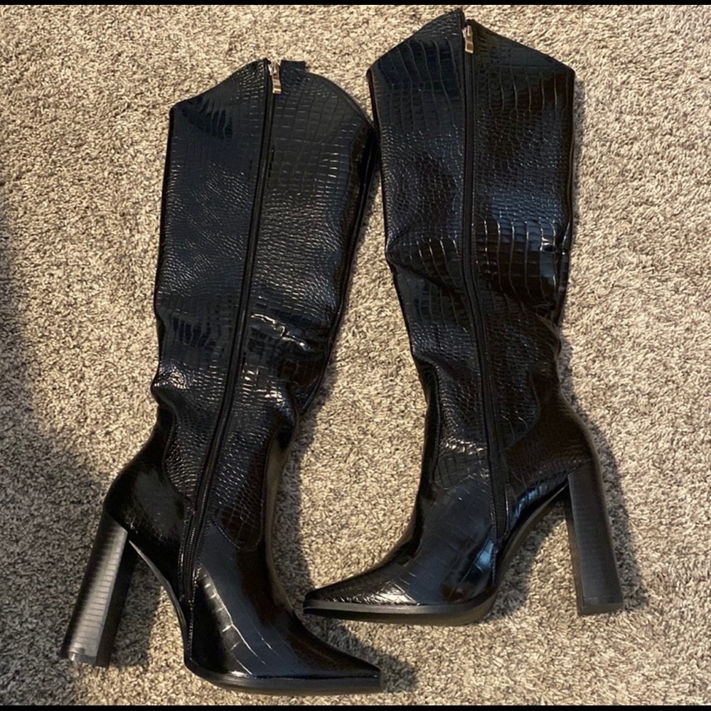 Never Worn Black Boots, Size 6
